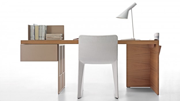 SCRIBA DESK