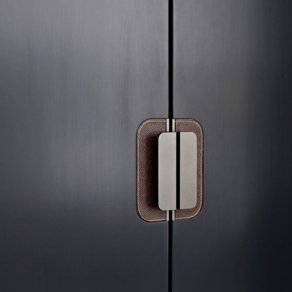 B&B ITALIA BACKSTAGE 衣柜