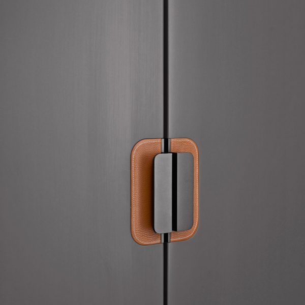 B&B ITALIA BACKSTAGE 衣柜