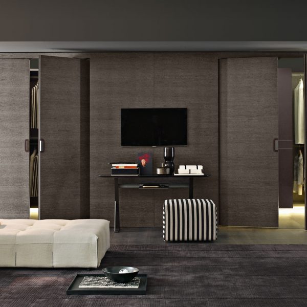 B&B ITALIA BACKSTAGE 衣柜