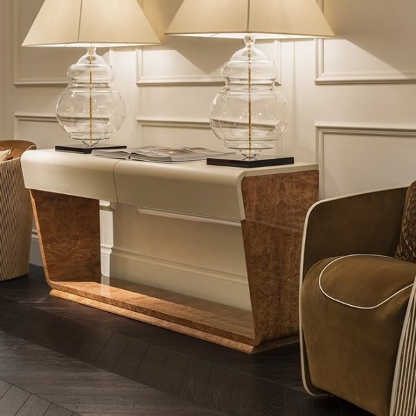 Rugby 扶手椅 Bentley Home