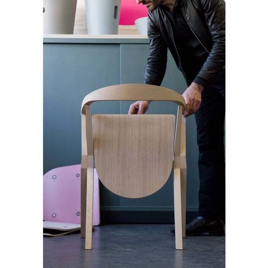 CHAIR B 椅子 b.d barcelona design