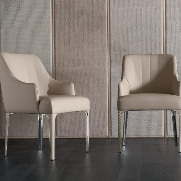 Arianna 椅子 Rugiano