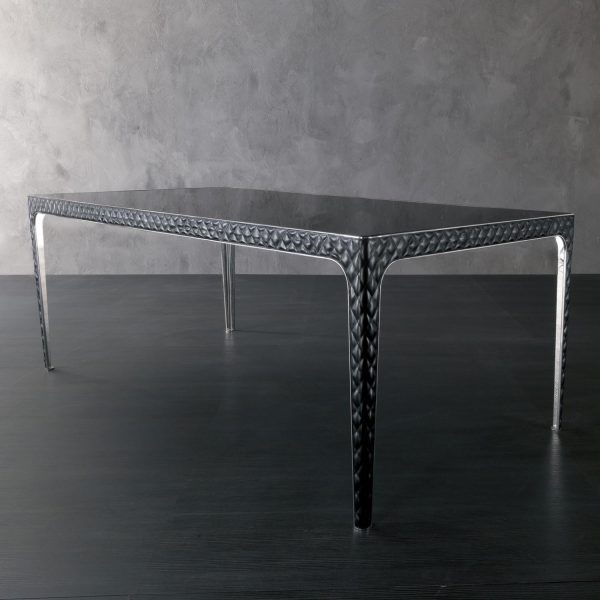 Alexander 餐桌 Rugiano